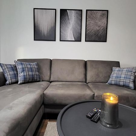 Apartments Spring Cacak Bagian luar foto