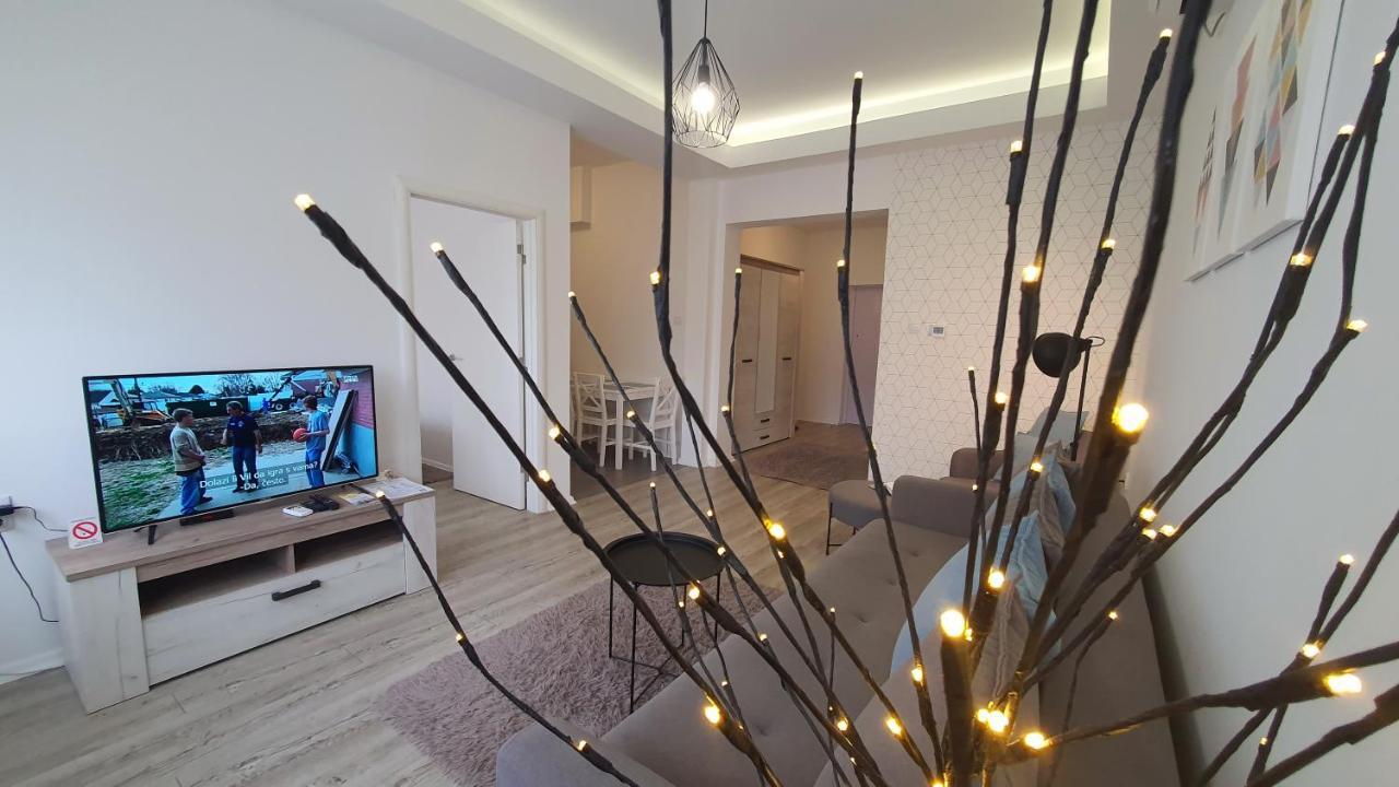 Apartments Spring Cacak Bagian luar foto
