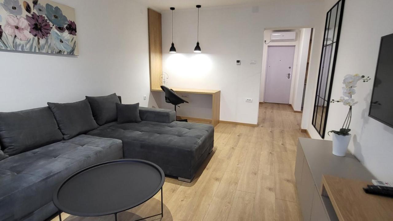 Apartments Spring Cacak Bagian luar foto