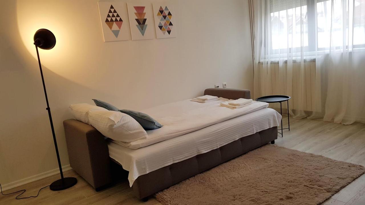 Apartments Spring Cacak Bagian luar foto