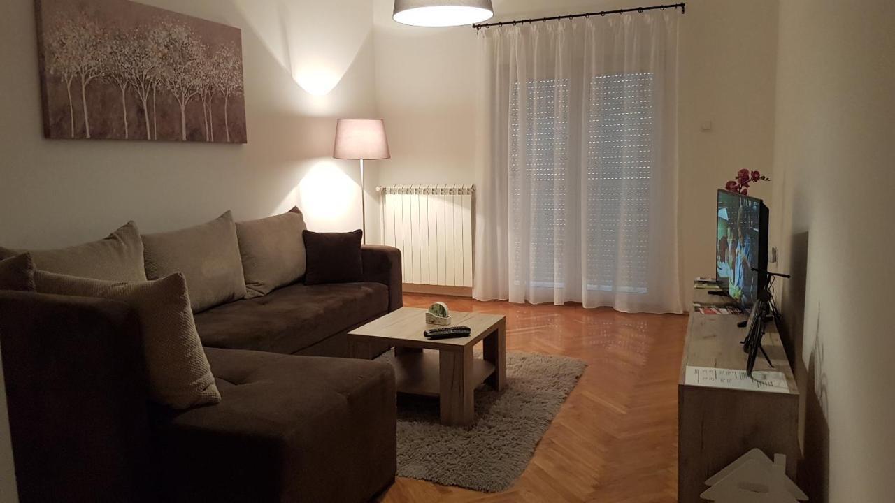 Apartments Spring Cacak Bagian luar foto